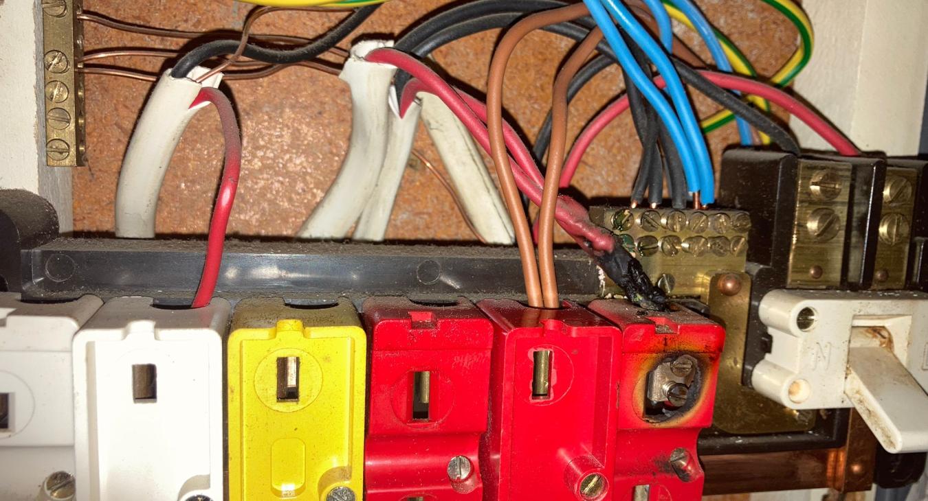 Fault finding electrician in Robertsbridge